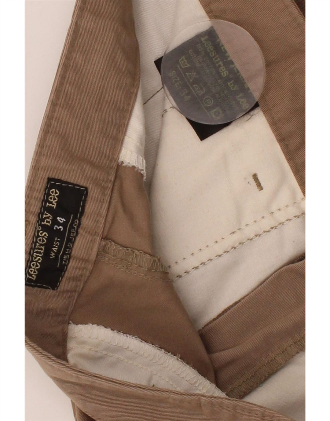 LEE Mens Chino Shorts W34 Large Beige Cotton Vintage Lee and Second-Hand Lee from Messina Hembry 