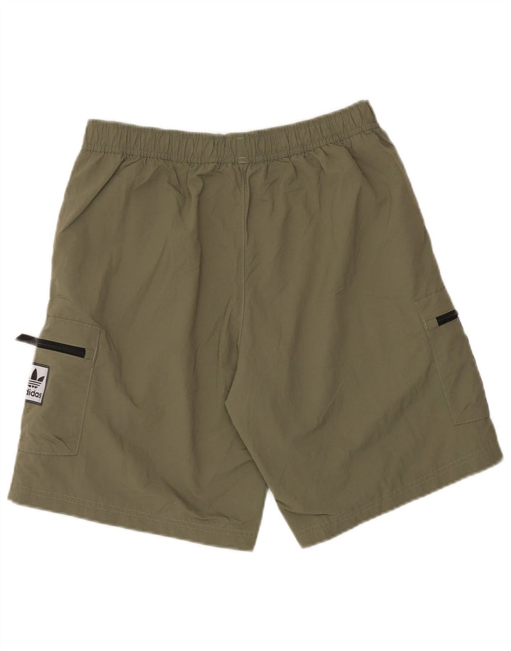 Pantaloncini sportivi da uomo Adidas Medi in nylon kaki