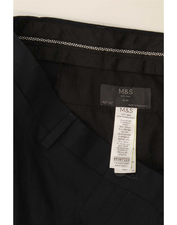 Pantaloni chino slim da uomo Marks & Spencer W42 L31 poliestere blu navy