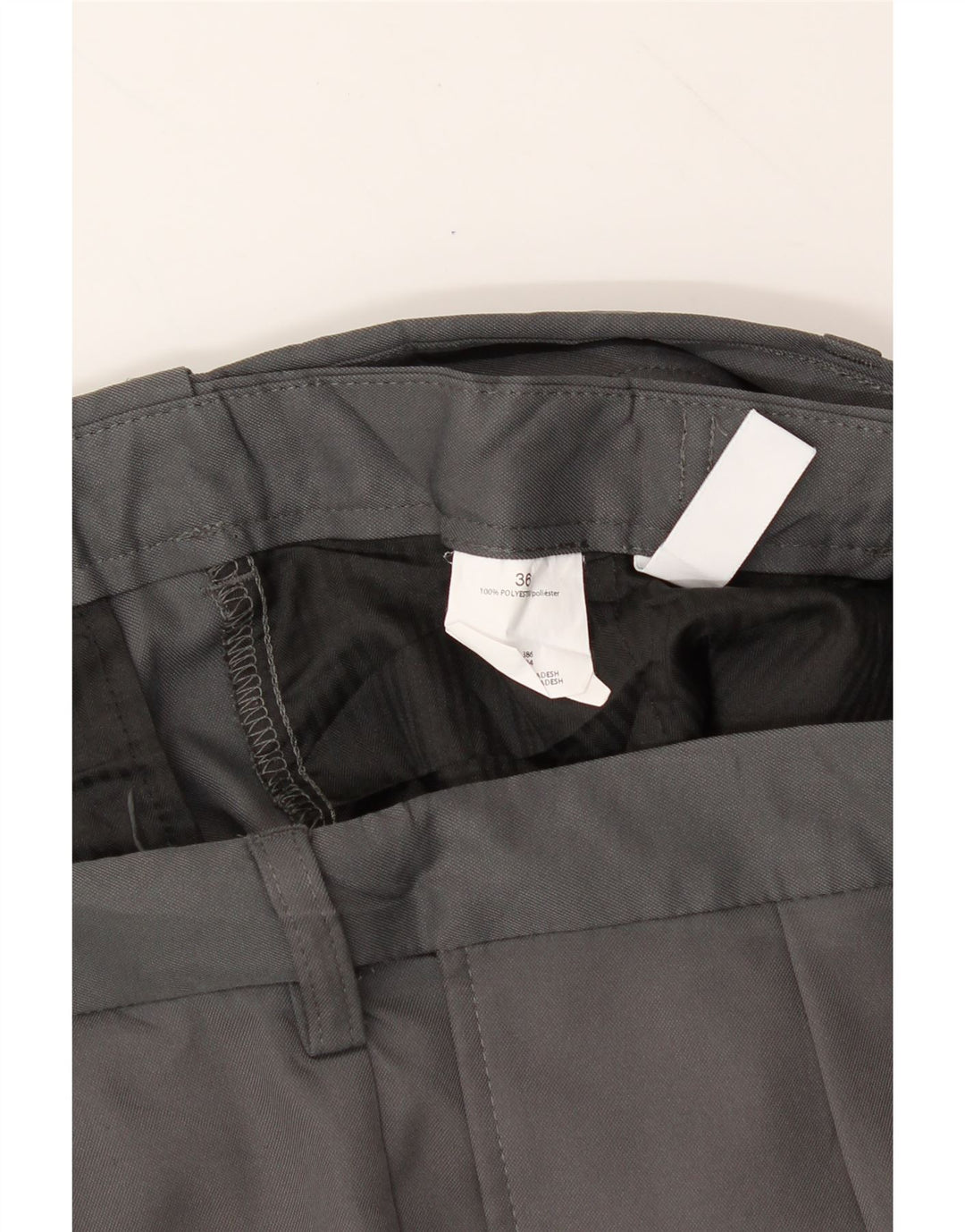 VINTAGE Mens Pegged Chino Shorts W36 Large Grey Polyester Vintage Vintage and Second-Hand Vintage from Messina Hembry 