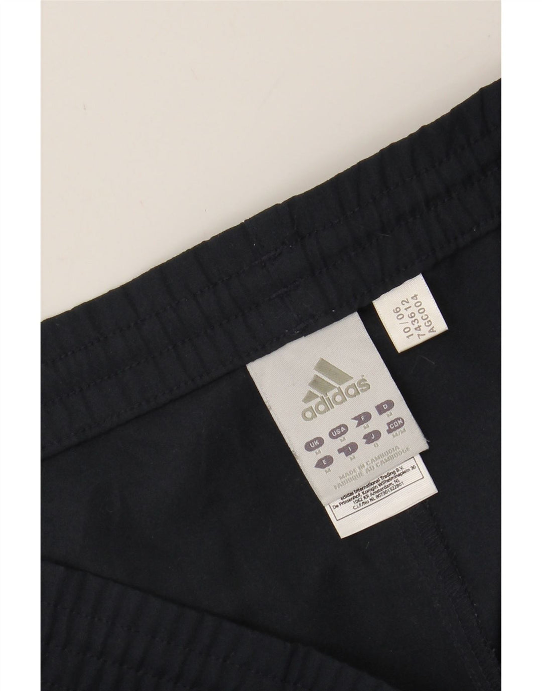 ADIDAS Mens Loose Fit Tracksuit Trousers Medium  Navy Blue Polyester Vintage Adidas and Second-Hand Adidas from Messina Hembry 