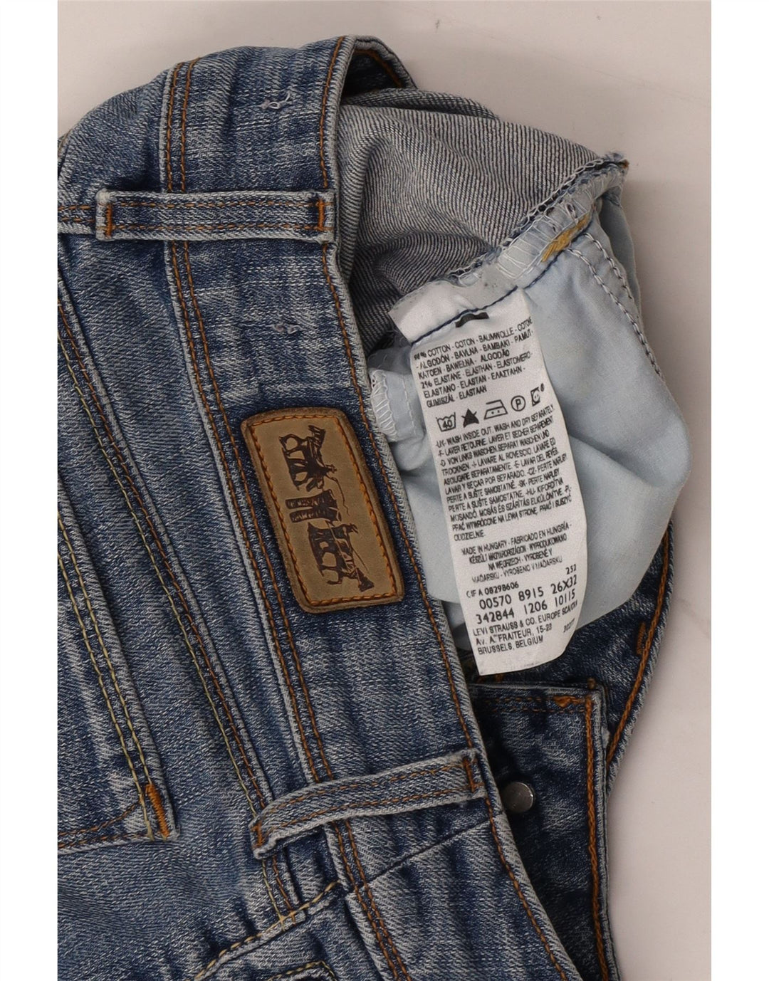 Pantaloncini di jeans Levi's 570 da donna W26 piccoli in cotone blu