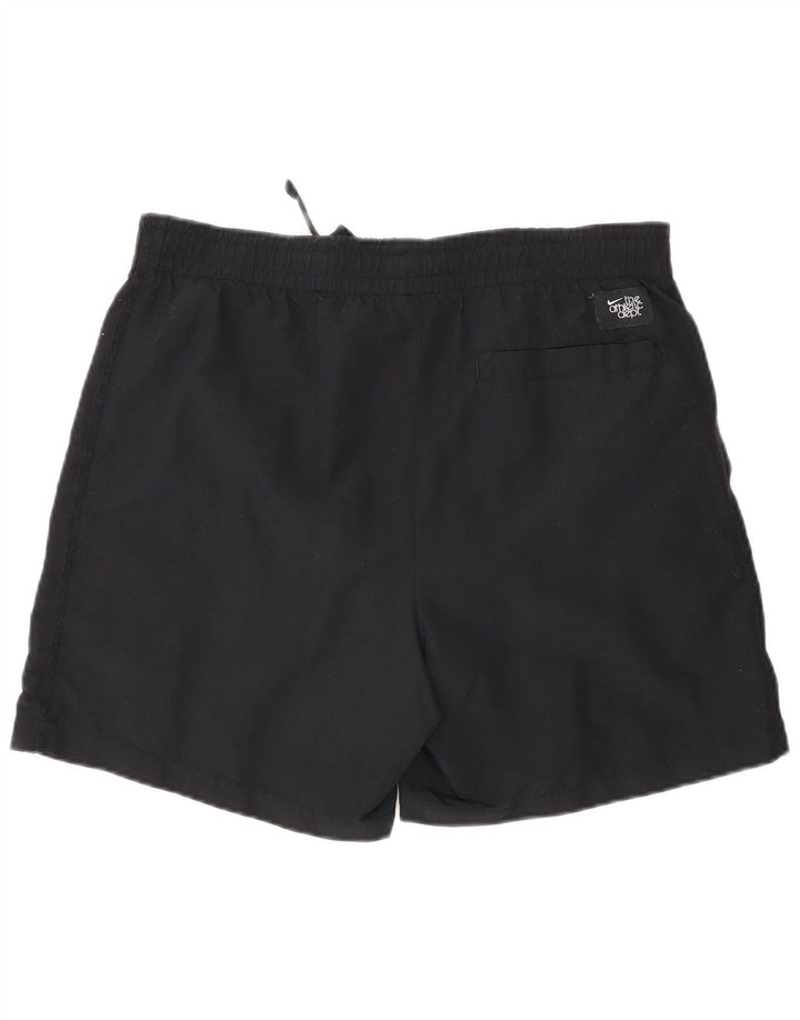 Pantaloncini sportivi Nike da uomo di colore nero medio