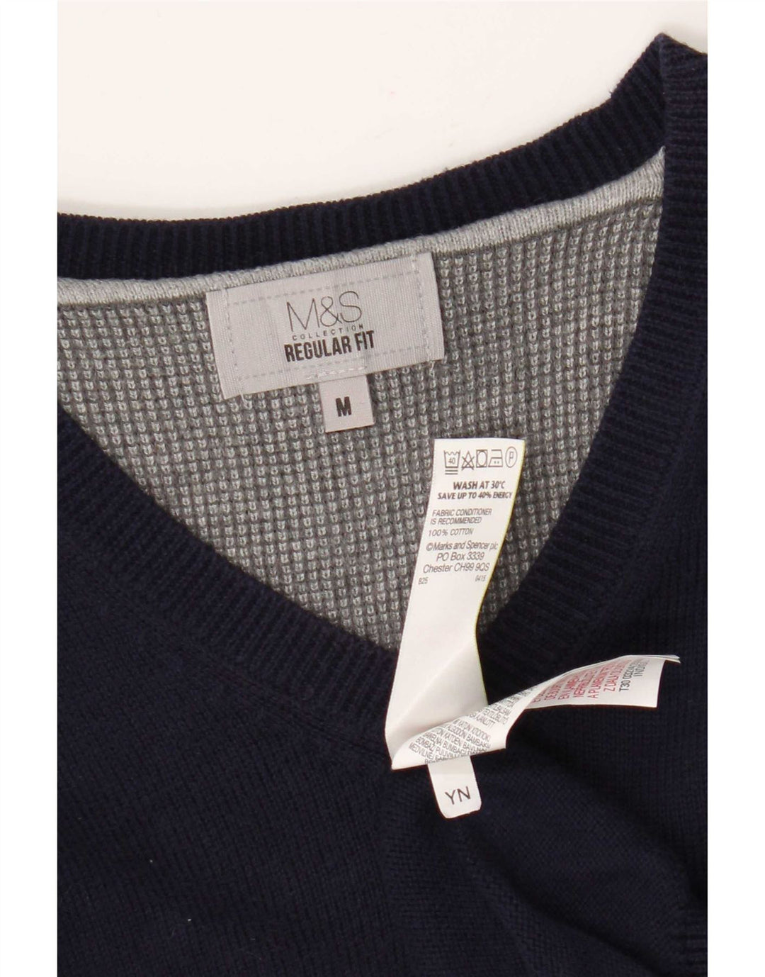 Maglione maglione con scollo a V vestibilità regolare da uomo Marks & Spencer blu navy medio