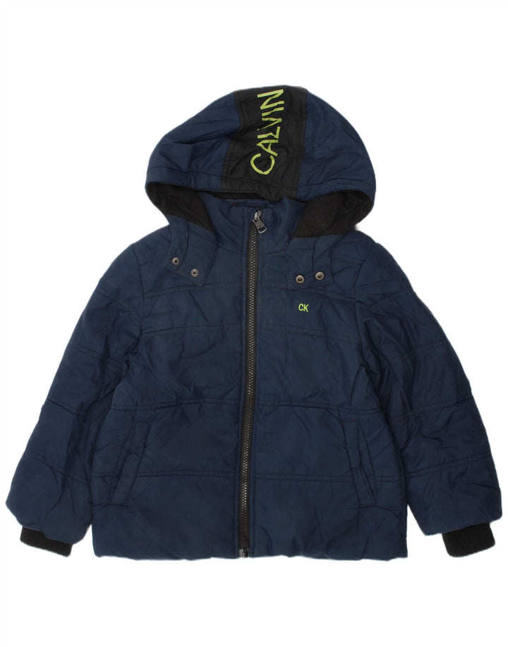 CALVIN KLEIN Giacca imbottita con cappuccio grafica per ragazzi 3-4 anni blu navy