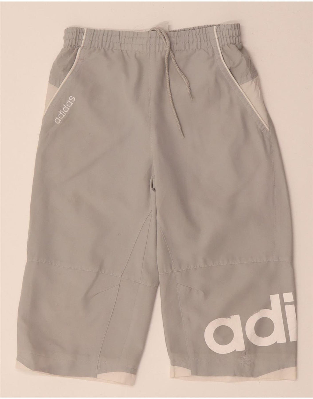 Pantaloncini sportivi Bermuda grafici ADIDAS da bambino 15-16 anni Colorblock grigio