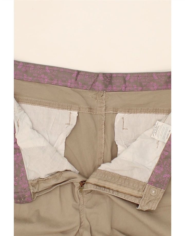 LEE Womens Plus Size Chino Shorts US 20 XL W40 Beige Cotton Vintage Lee and Second-Hand Lee from Messina Hembry 