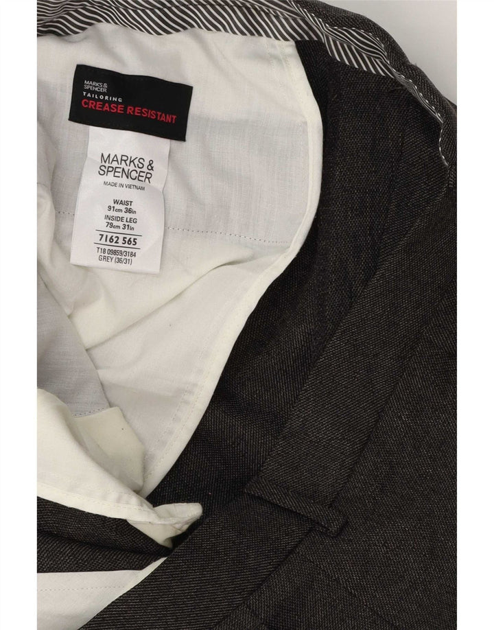 Pantaloni da abito dritti da uomo Marks & Spencer W36 L31 poliestere grigio