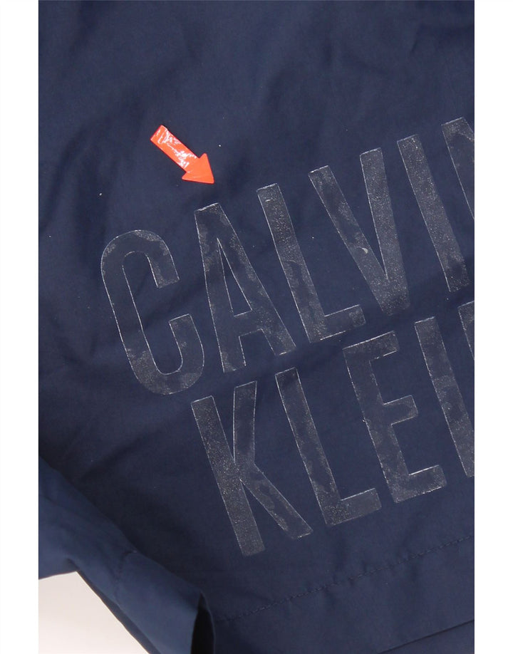 Pantaloncini da bagno grafici da uomo Calvin Klein medio poliestere blu navy