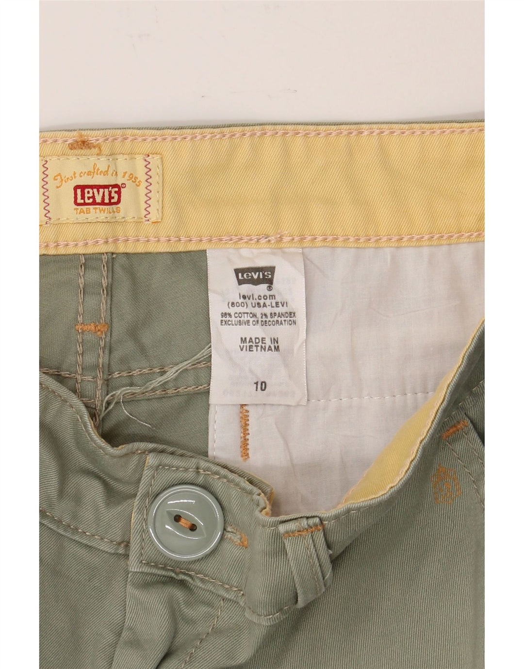 LEVI'S Womens Bermuda Shorts US 10 Large W32 Green Cotton Vintage Levi's and Second-Hand Levi's from Messina Hembry 