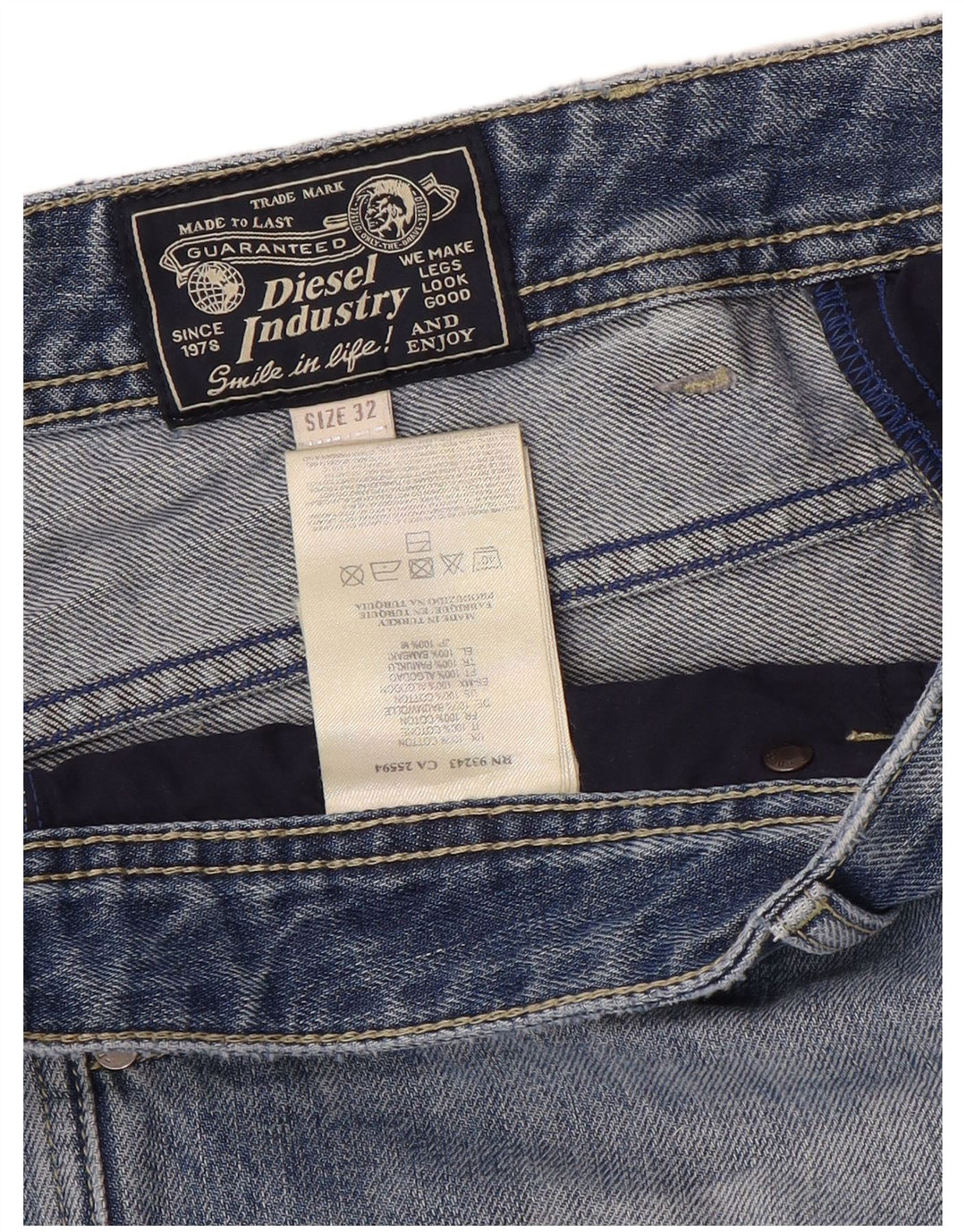 Pantaloncini di jeans invecchiati da uomo Diesel W32 cotone blu medio