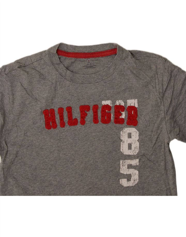 TOMMY HILFIGER Boys Graphic T-Shirt Top 8-9 Years Medium Grey Cotton Vintage Tommy Hilfiger and Second-Hand Tommy Hilfiger from Messina Hembry 