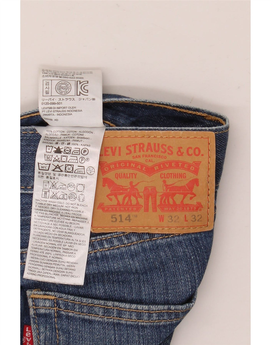 Pantaloncini di jeans Levi's 514 da uomo W32 in cotone blu medio