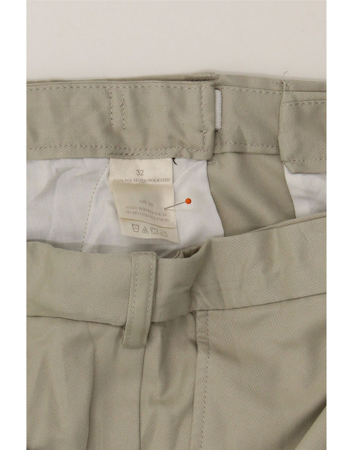 VINTAGE Mens Chino Shorts W32 Medium Beige Polyester Vintage Vintage and Second-Hand Vintage from Messina Hembry 