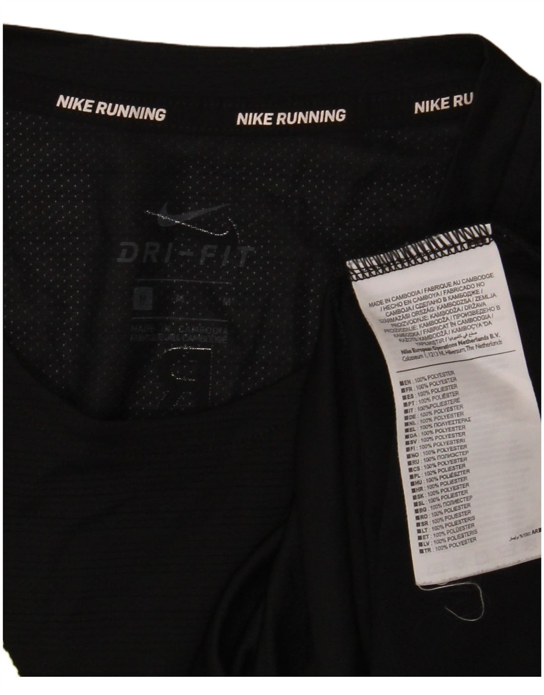 T-shirt grafica NIKE Dri Fit da donna, media, nera, in poliestere