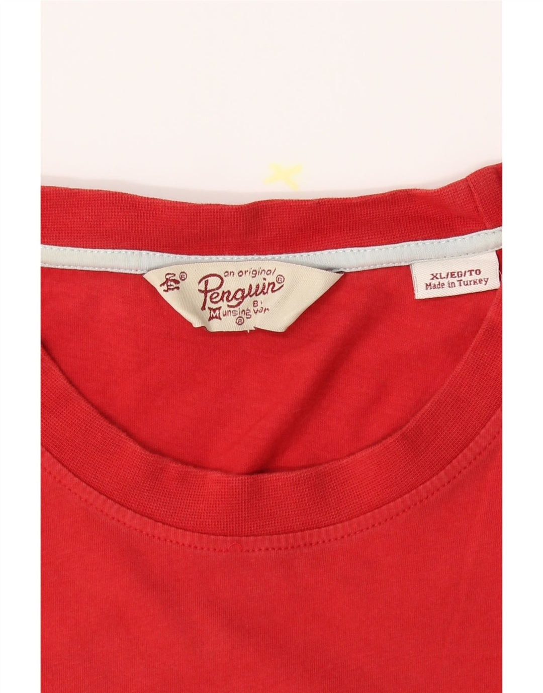 PENGUIN Mens T-Shirt Top XL Red Cotton Vintage Penguin and Second-Hand Penguin from Messina Hembry 