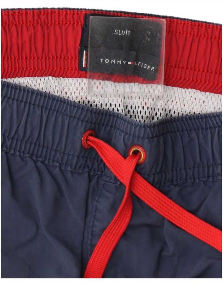 Pantaloncini da bagno slim fit da uomo Tommy Hilfiger blu medio color block
