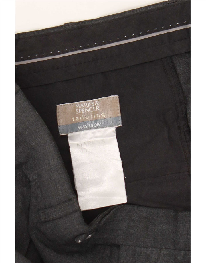 Pantaloni da abito con pegging da uomo Marks & Spencer W34 L28 Grigi
