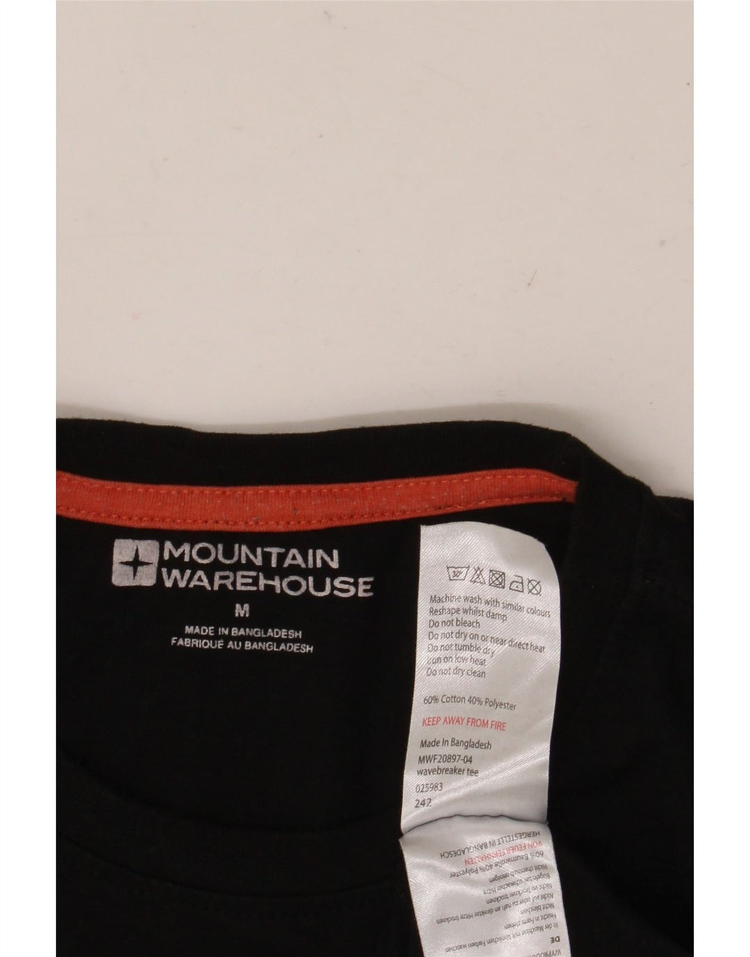 MOUNTAIN WAREHOUSE T-shirt grafica da uomo Top in cotone nero medio