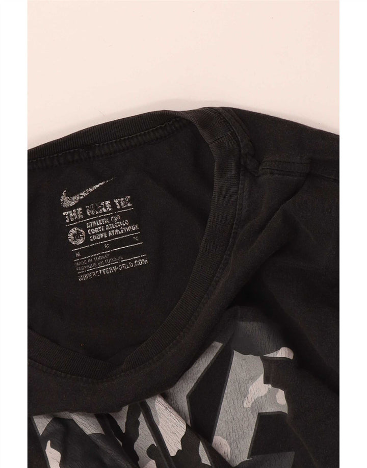 T-shirt grafica Nike da uomo con taglio atletico, colore nero medio