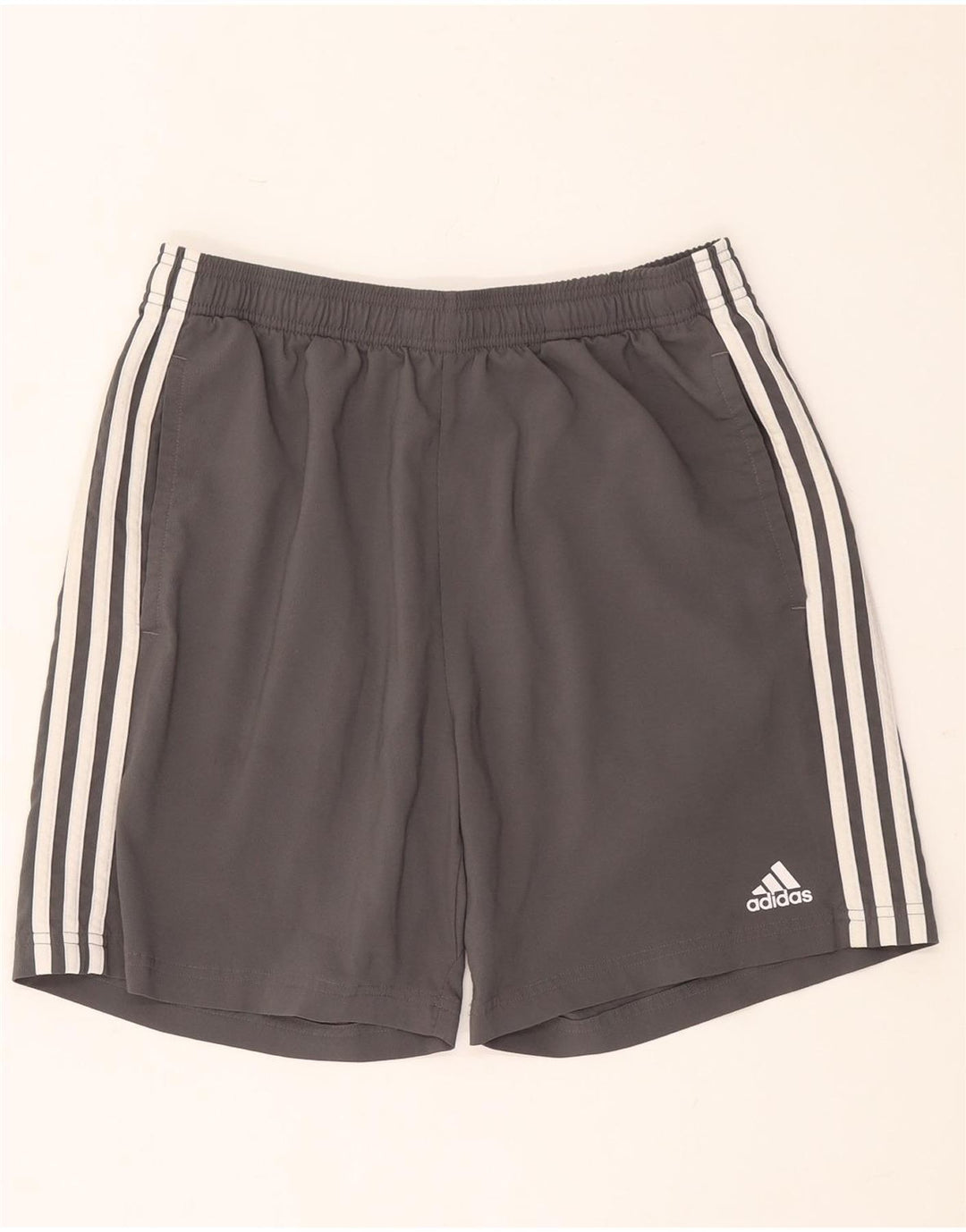 Pantaloncini sportivi Adidas da uomo grandi in poliestere grigio