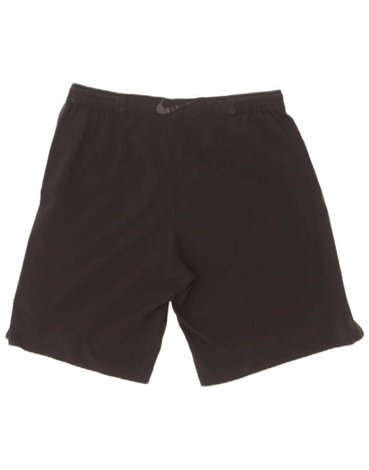 Pantaloncini sportivi Nike Dri Fit da uomo di colore nero medio