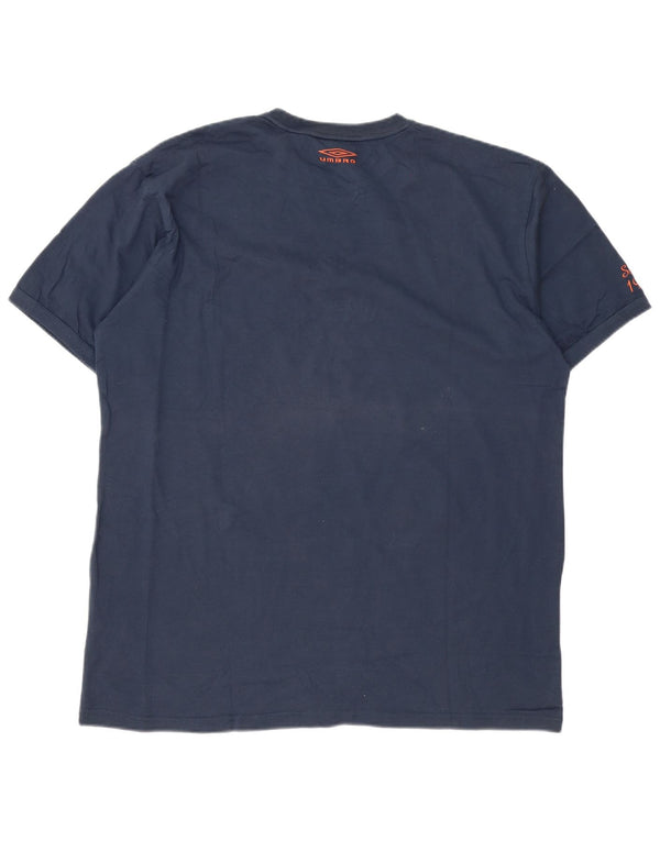 T-shirt grafica da uomo Umbro Top XL in cotone blu navy