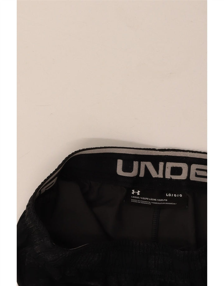 Pantaloncini sportivi da uomo UNDER ARMOUR grandi neri geometrici