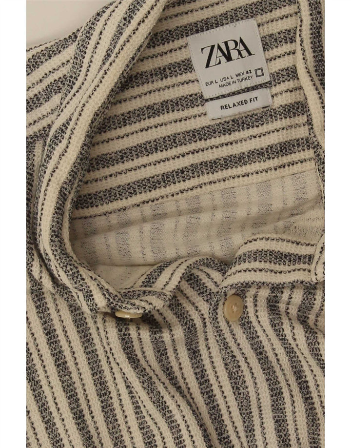 Camicia Zara da uomo a maniche corte dalla vestibilità comoda, a righe grigie grandi