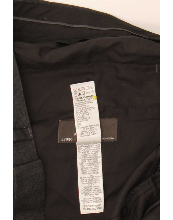 Pantaloni da abito vestibilità regolare Marks & Spencer da uomo W34 L31 poliestere grigio