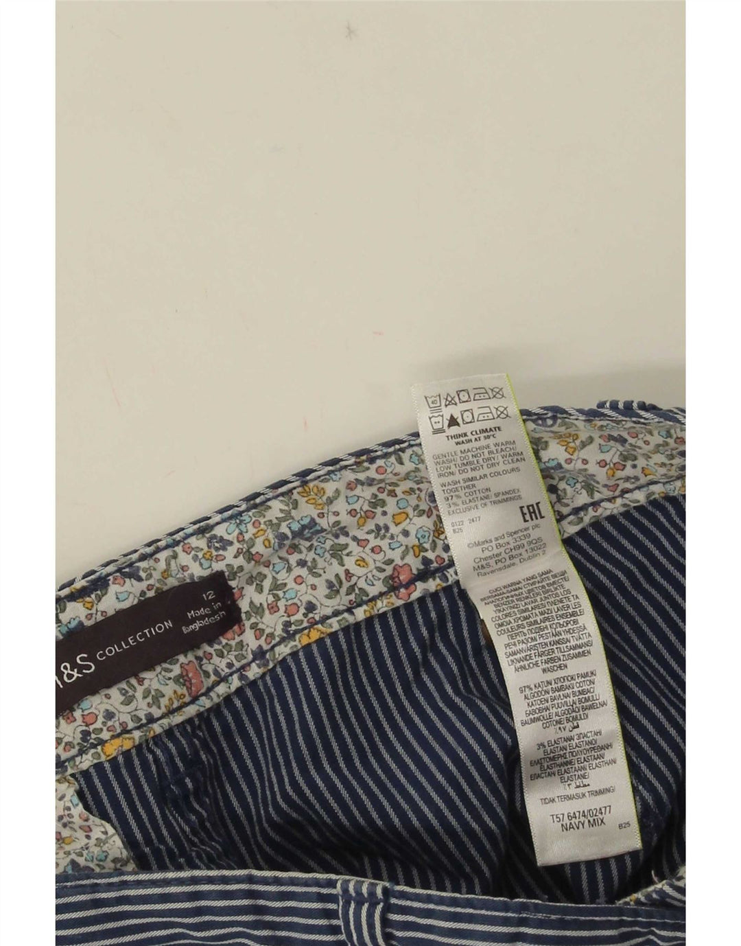 Pantaloni corti da donna Marks & Spencer UK 12 medi W30 L26 Blu navy