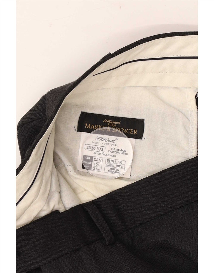 Pantaloni da abito dritti da uomo Marks & Spencer W40 L28 poliestere grigio
