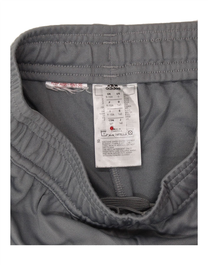 ADIDAS Boys Sport Shorts 9-10 Years Grey Polyester Vintage Adidas and Second-Hand Adidas from Messina Hembry 