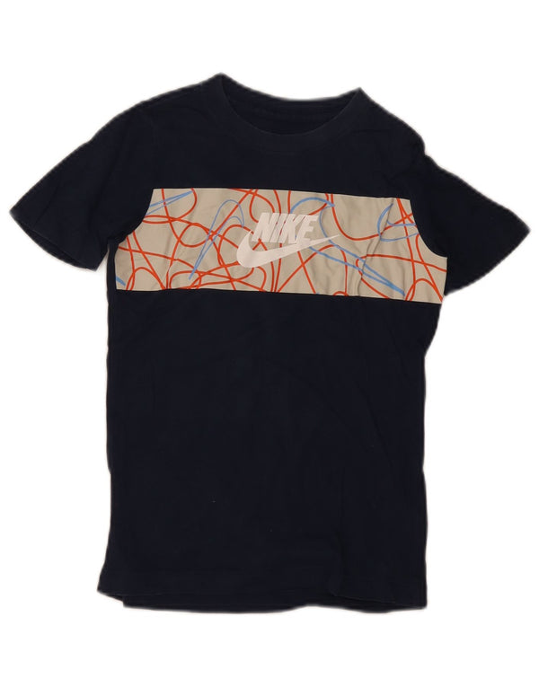 T-shirt grafica Nike per ragazzi, 6-7 anni, XS, colore blu navy