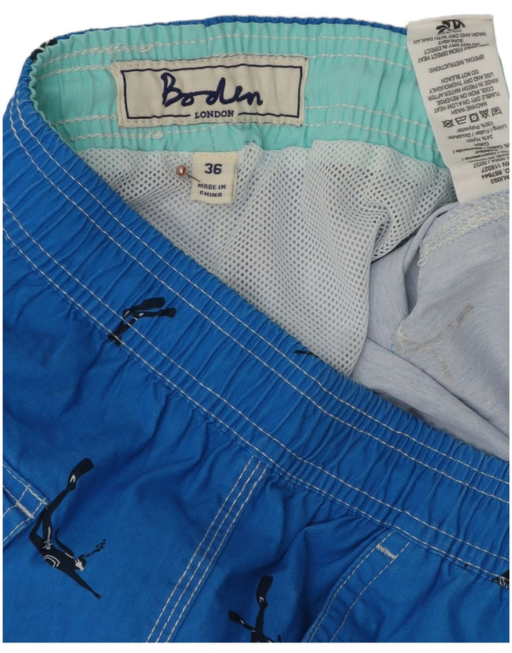 BODEN Pantaloncini da bagno grafici da uomo grandi in poliestere blu