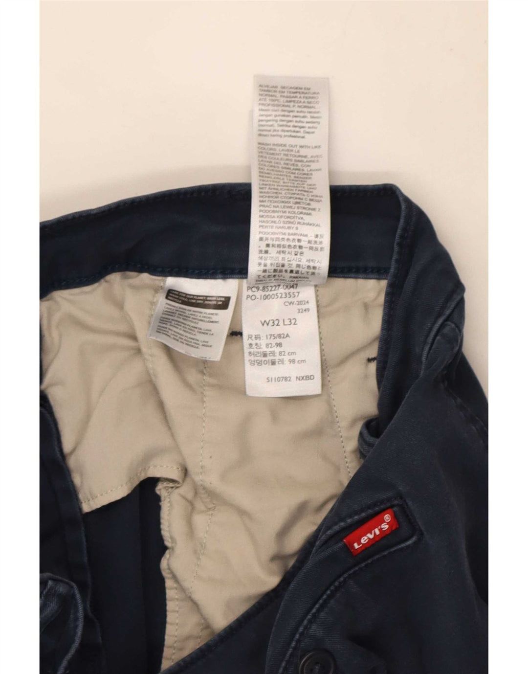 Pantaloni chino slim da uomo Levi's W32 L29 in cotone blu navy