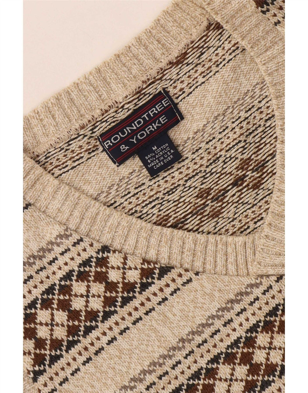 Maglione da uomo con scollo a V Roundtree & Yorke in cotone geometrico beige medio