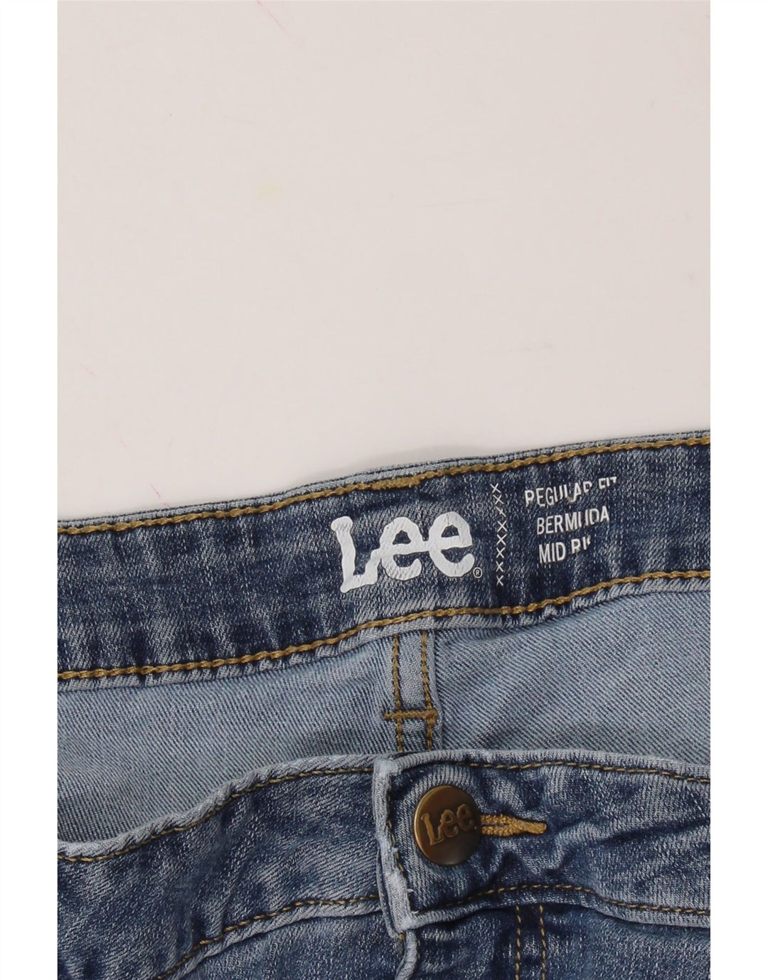 LEE Womens Bermuda Mid Rise Regular Fit Denim Shorts W42 3XL Blue Vintage Lee and Second-Hand Lee from Messina Hembry 