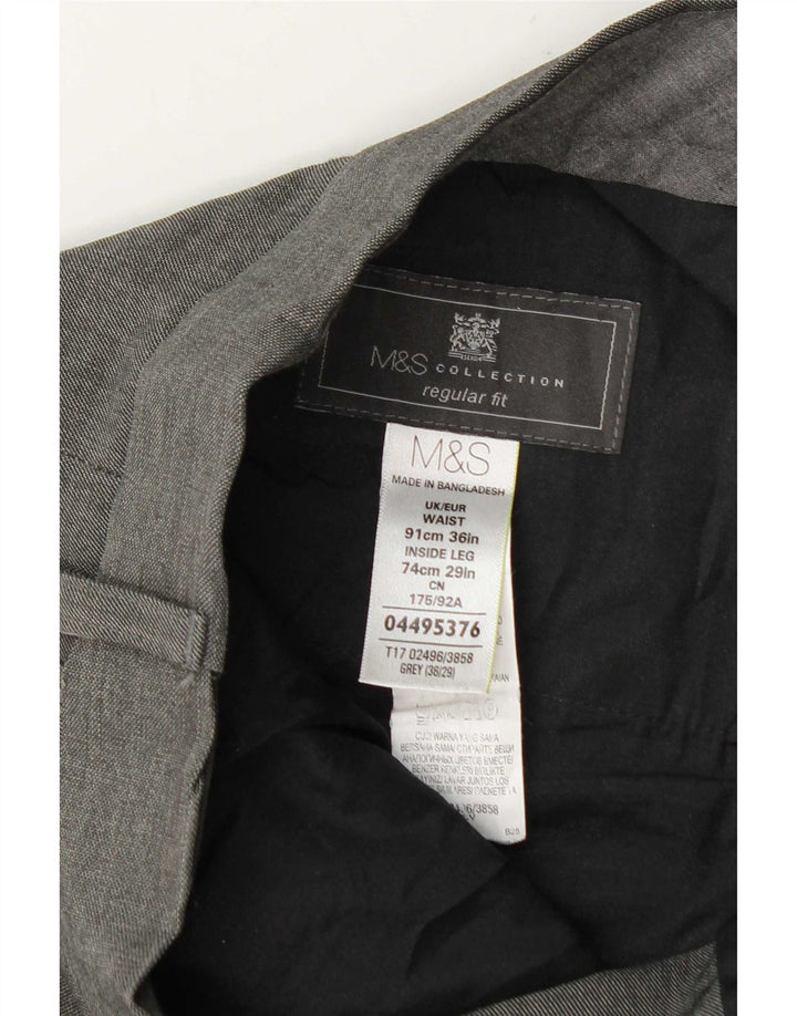 Pantaloni da abito vestibilità regolare Marks & Spencer da uomo W36 L29 poliestere grigio
