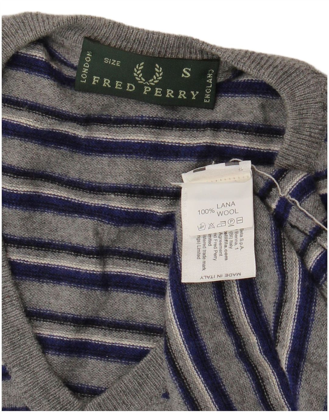 Maglione da uomo con scollo a V Fred Perry, piccolo in lana a righe grigie