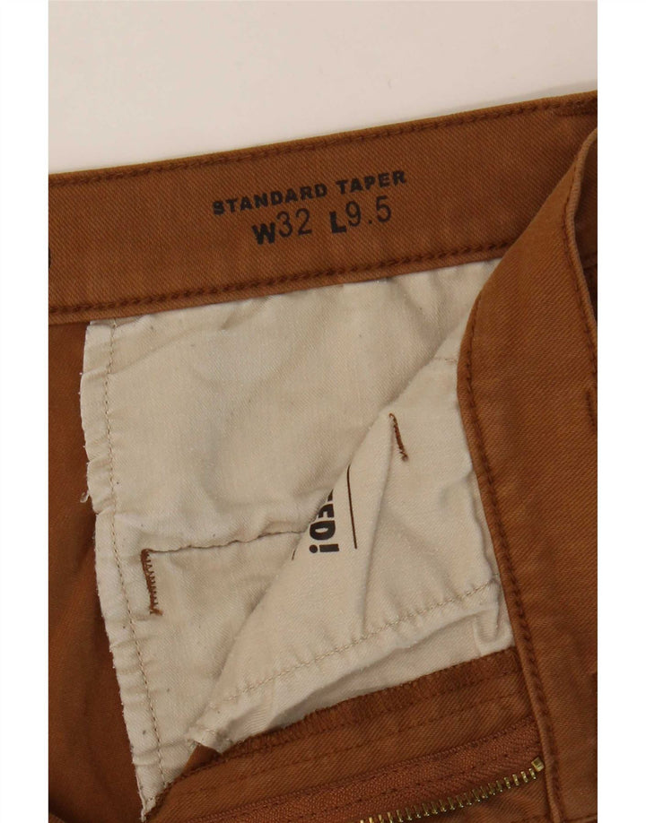 Pantaloncini chino affusolati standard da uomo Levi's W32 in cotone marrone medio