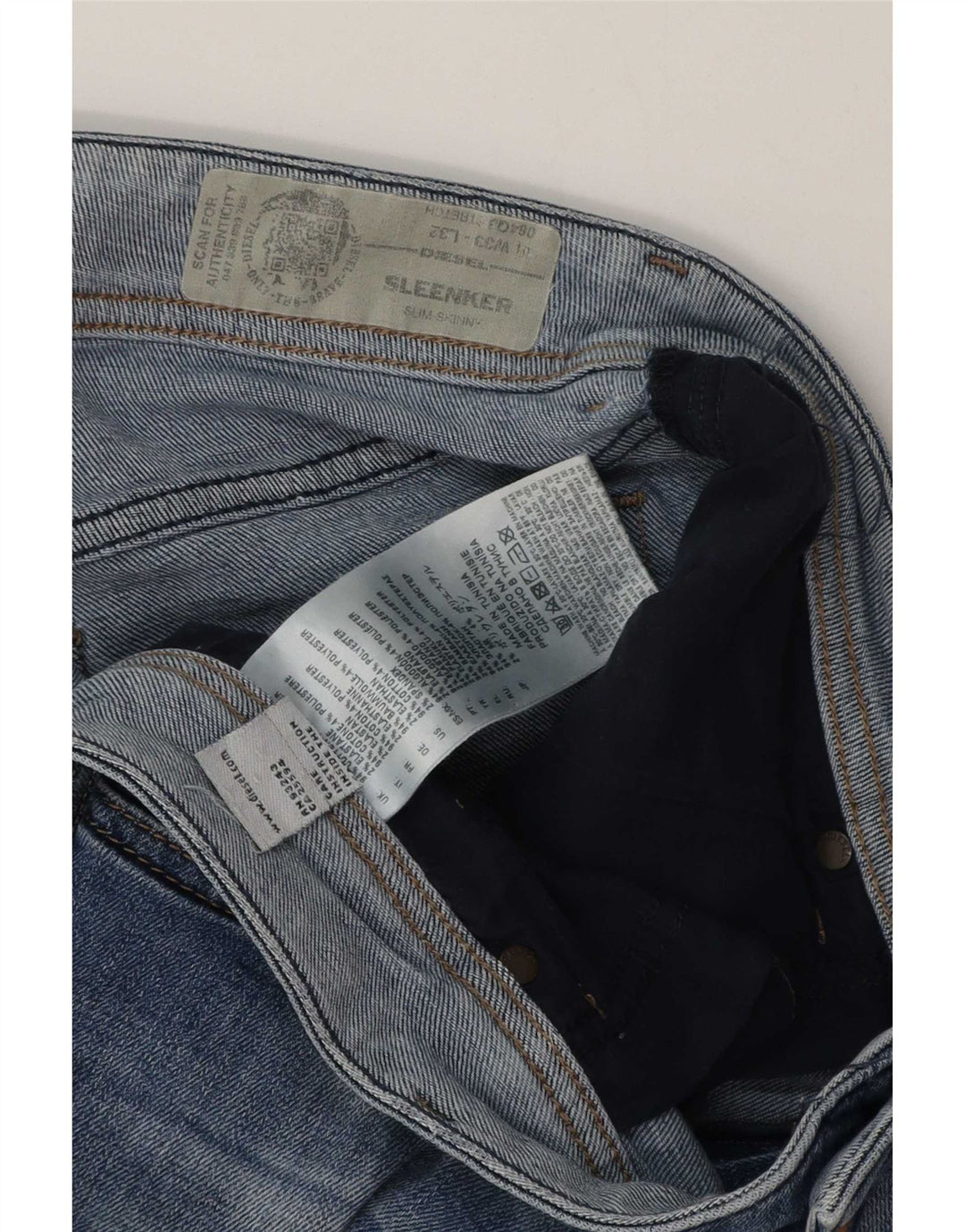 Pantaloncini di jeans Sleenker da uomo Diesel W33 Blu medio