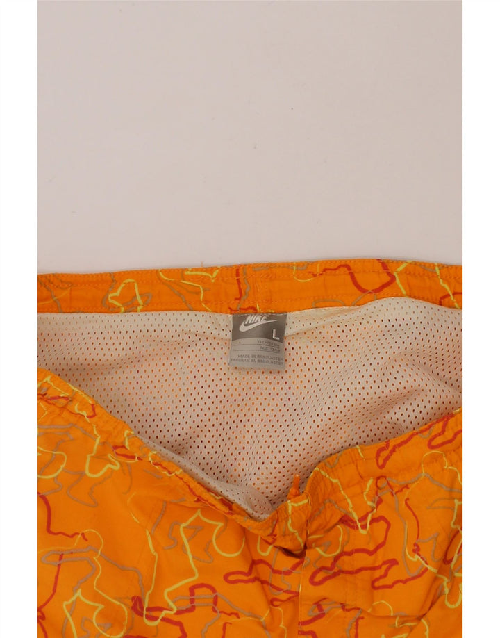 NIKE Boys Abstract Pattern Sport Shorts 12-13 Years Large Yellow Vintage Nike and Second-Hand Nike from Messina Hembry 